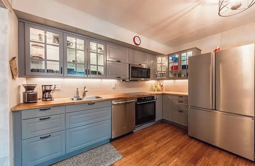 Manitou Springs House | Cozy Manitou Mountain Home- Prime location!nn