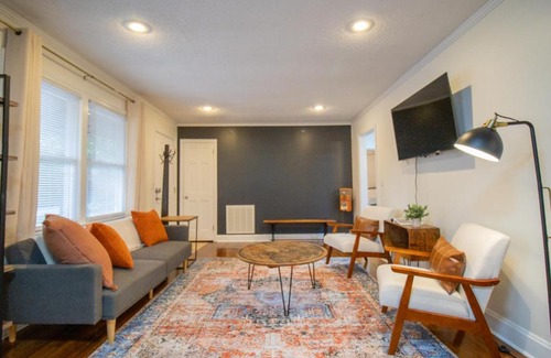 Mauldin House | Cozy Mauldin Hill by Brick and Home