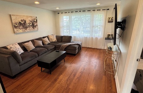 Garfield Ridge House | Cozy Midway Home