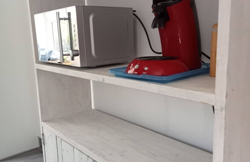Schoonloo House | Cozy, mobile home Banjer at camping de Tien Heugten in Schoonloo