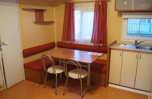 Sournia House | Cozy mobile home with terrace for 6 people