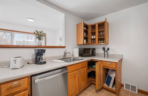 Natrona Heights House | Cozy&Modern 2Bdr House Natrona