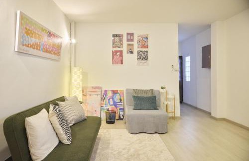 Thanon Phetchaburi House | Cozy&Modern 6-BR Home, 14pax - Central, 5mins BTS
