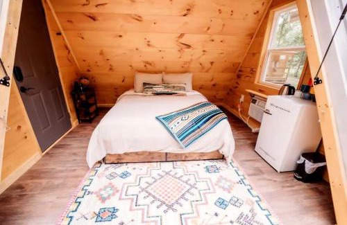 Robbins Ski Chalet | Cozy Modern A-Frame with Private Access Trail to Black Creek in Robbins, Tennessee