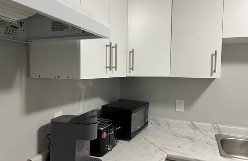 Fort Gary House | Cozy Modern and Lavish 1 Bedroom Basement Suite