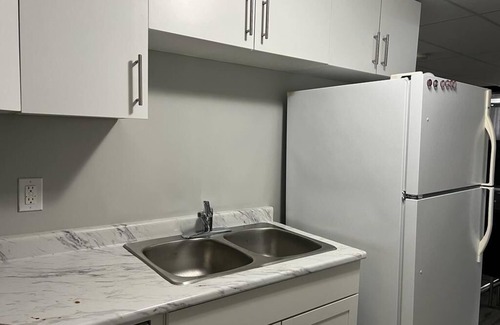 Fort Gary House | Cozy Modern and Lavish 1 Bedroom Basement Suite
