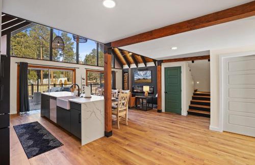 Strawberry Ski Chalet | Cozy Modern Chalet in Strawberry