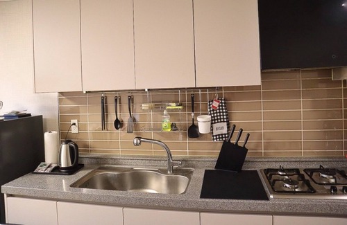 Clark Freeport Condo | Cozy Modern Condo near Clark Airport