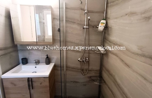 Ano Patisia Condo | Cozy modern condo near the metro - White Serenity