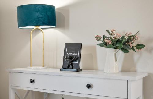 Girrawheen House | Cozy Modern Nook Retreat