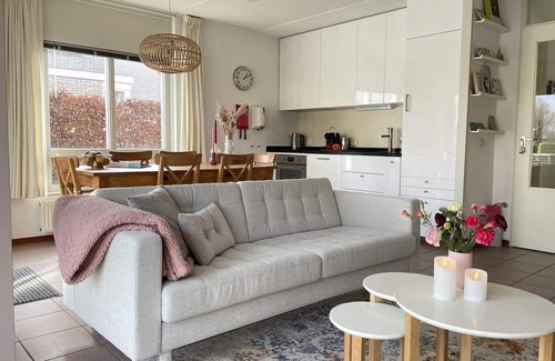 Langweer House | Cozy, modernly furnished holiday home with a nice terrace and a jetty