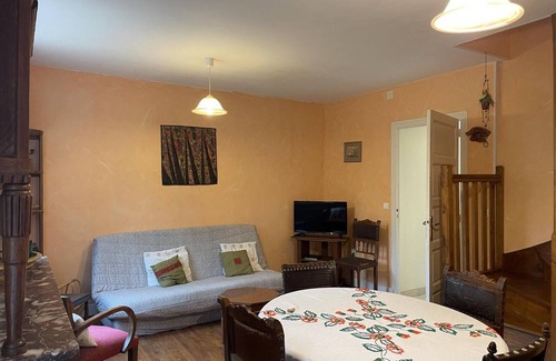 Ferrieres-sur-Sichon Cottage | Cozy Mountain Cottage with Fireplace, Terrace, Near Vichy, Pets Welcome