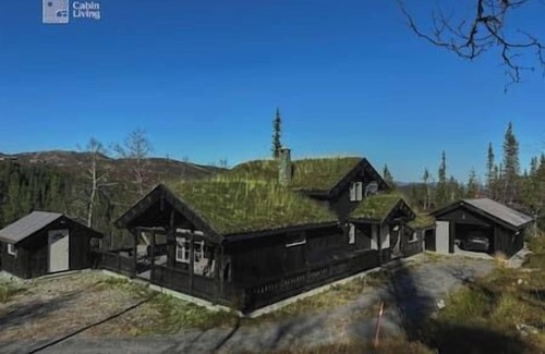 Fla Municipality House | Cozy mountain cabin with sauna, fireplace & bbq