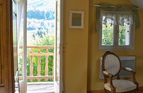 Lubine Cottage | Cozy Mountain Retreat in Lubine: 2BR, Wi-Fi, Fireplace, Near Ski Resorts & Hiking Trails