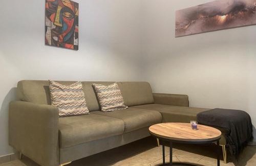Chios House | Cozy Mozy House