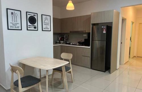 Pelabuhan Klang Apartment | Cozy Nest at Gravit 8, Your Sweet Home