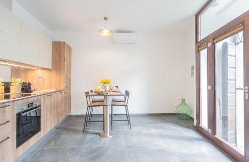 Azzano Apartment | Cozy Nest on the lake by Rent All Como
