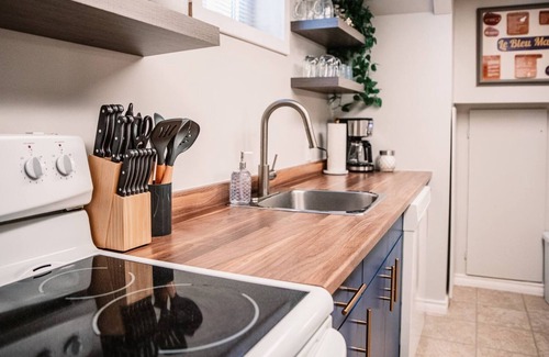 Timmins Apartment | Cozy New Apt w Dishwasher - DISCOUNTS for 2+weeks