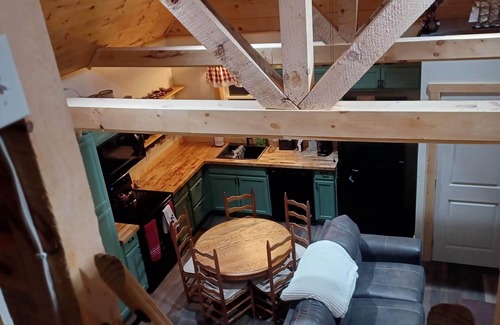 Durhamville Cabin | Cozy New Cabin with all modern conveniences surrounded by woods and wildlife.