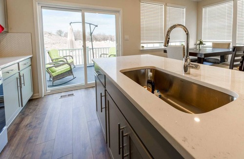 Rossville House | Cozy New Townhome in Rosedale MD