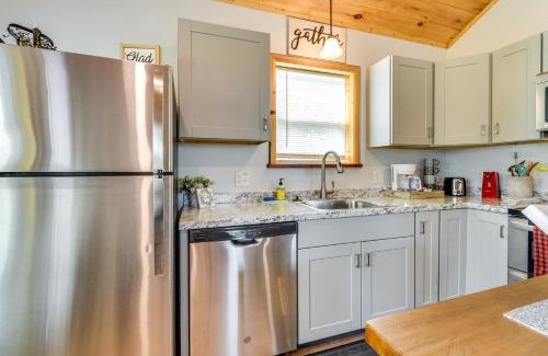 Jordan House | Cozy New York Abode - Porch, Near Fishing and Hiking