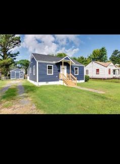 Petersburg House | Cozy newly renovated house