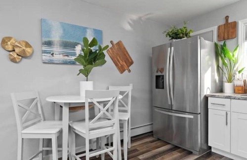 North Star Apartment | Cozy, newly renovated 1-bedroom unit -1