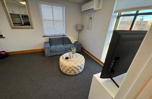 West Babylon Apartment | Cozy Nook 1 Bedroom 2nd Floor Apt