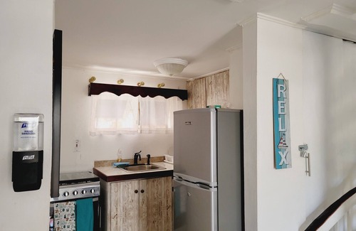 West End Apartment | Cozy Ocean View Studio with Loft & Patio