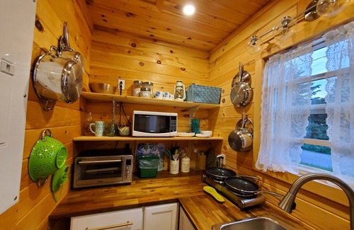 Chelton Apartment | Cozy oceanfront suite with direct access to beautiful beach in PEI