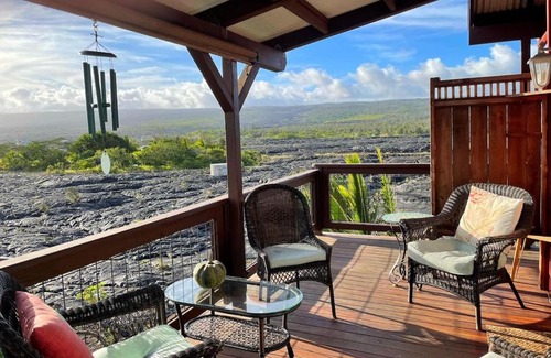 Kalapana House | COZY OFF GRID LAVA HOME - 2 Stories, Ocean View