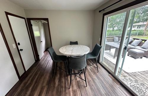 Lawrence House | Cozy on Campus