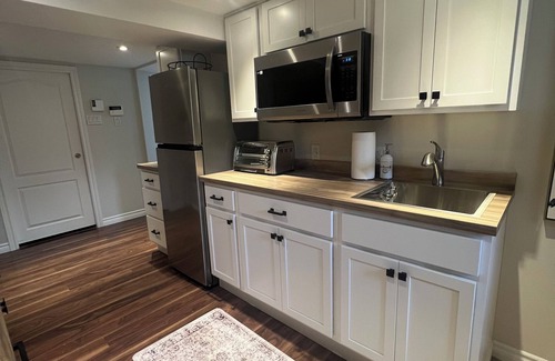 South End Apartment | Cozy on Connaught. Central apartment in Halifax - very walkable!