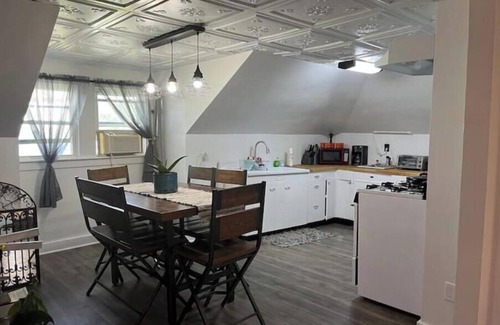 Tannersville Apartment | Cozy one bedroom apt in heart of Tannersville