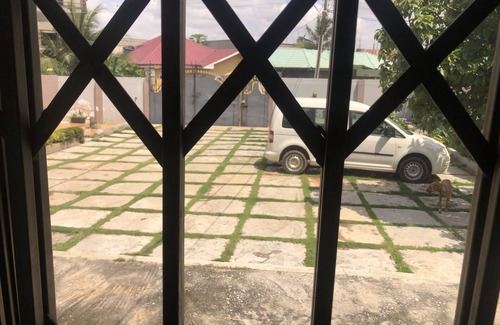 Teshie House | Cozy one bedroom near popular beaches in Accra