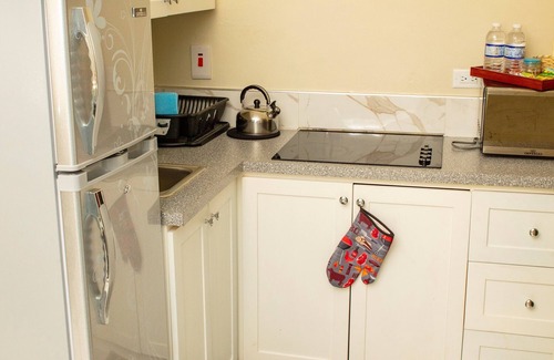 Havendale Apartment | Cozy one bedroom, one bath apartment centrally located, gated community