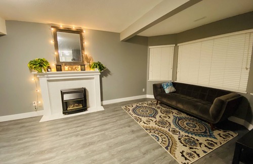 Sardis House | Cozy one bedroom with a large living area&backyard