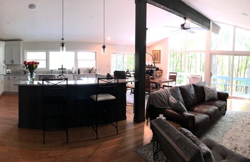 Middlebury - Warren House | Cozy One Story Home Surrounded by Mountain Views, Trees near Middlebury College