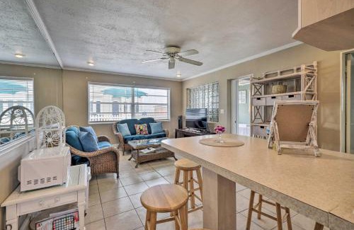 Neptune House | Cozy Ormond Beach Bungalow Steps to the Sand