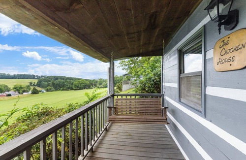 Fancy Gap Cabin | Cozy Parkway Cabin with Mountain Views - Cabin 4