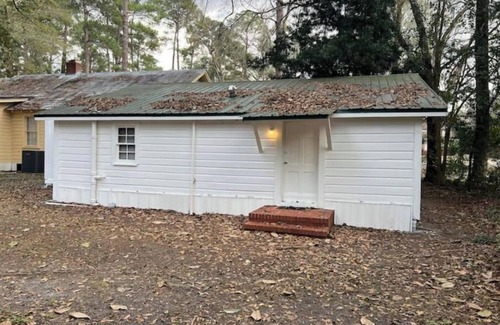 Valdosta House | Cozy & Peaceful Cottage near SGMC, VSU, Down town