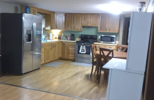 Wilburn House | Cozy place right on Little Red River near Cow Shoals and Sugarloaf Mt trailhead