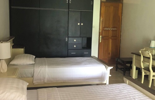 Tomohon Bed & Breakfast | Cozy place to stay in Tomohon City.nClose to the Resto & Cafe. Separate access.