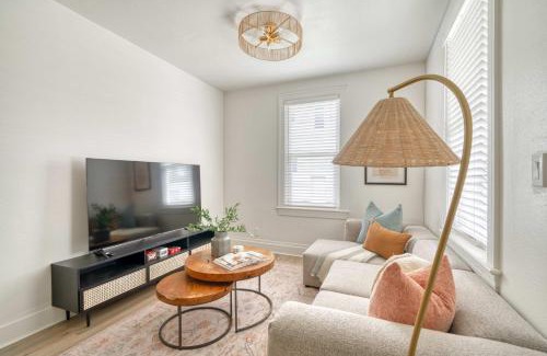 Overlook House | Cozy Portland Getaway 1 Block from Mississippi