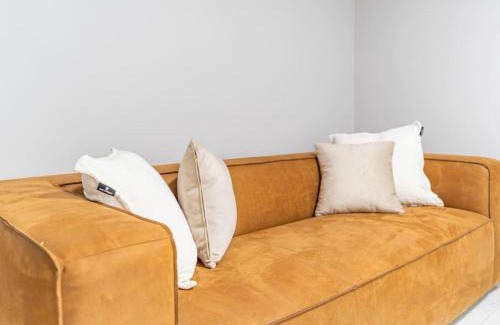 Constable Hook Apartment | Cozy Private Apartment Near NYC Light Rail