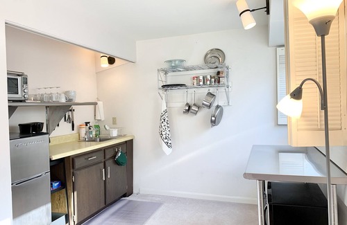 North Beach/Blue Ridge House | Cozy private apartment with parking Olympic Manor, Ballard, North Beach