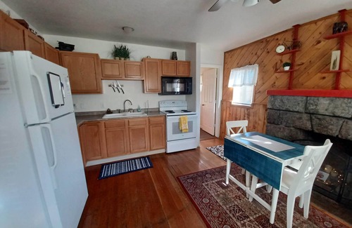 Flagstaff Cabin | Cozy Private Cabin Within Flagstaff City Limits~Freestanding Guesthouse