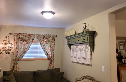 Pinetop House | Cozy private Casita in the Heart of Pinetop w/spectacular courtyard.
