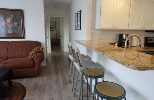 Upton House | Cozy Private Home /High Speed Wifi