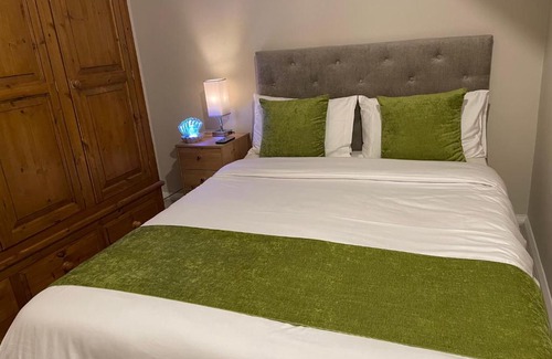 Cray Valley East House | Cozy Private Room in a Beautiful Accommodation close to Orpington